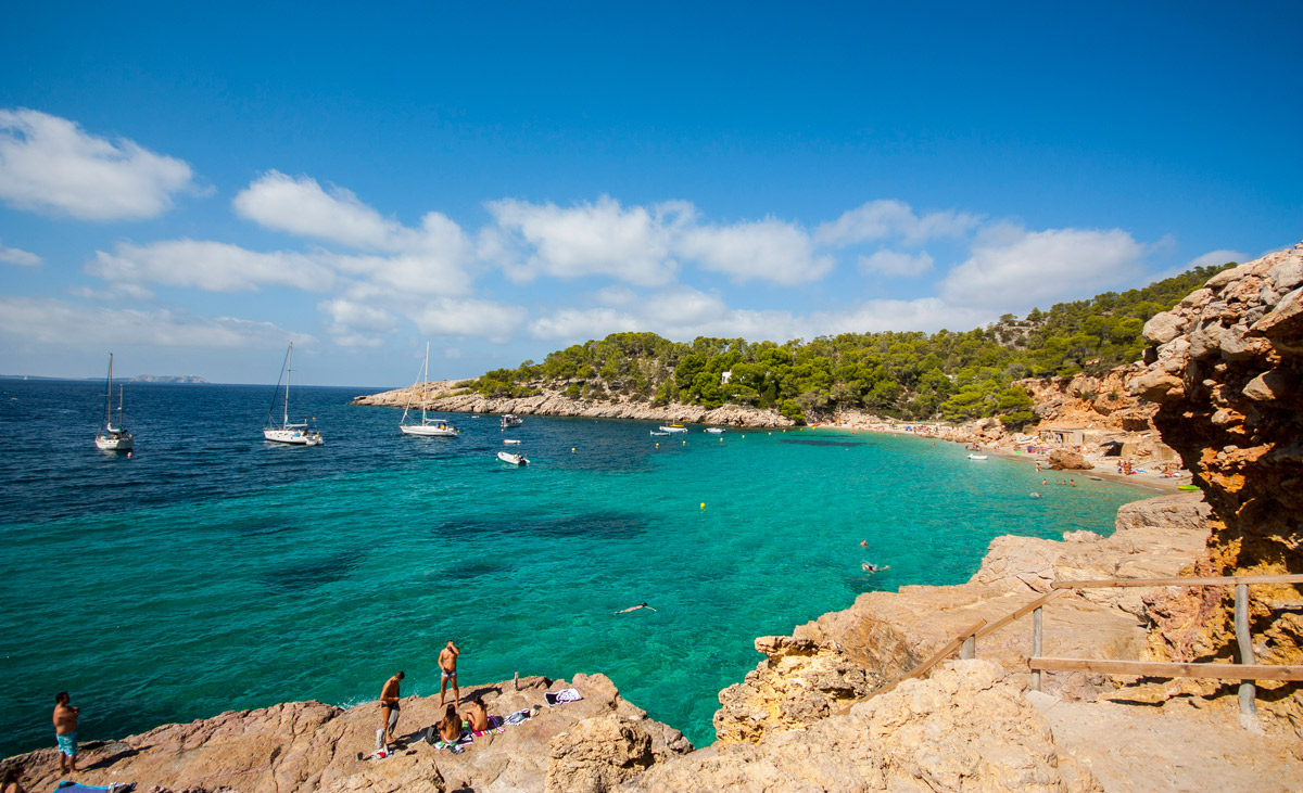 Fantastic beach coves in Ibiza: sun, white sand and turquoise waters ...